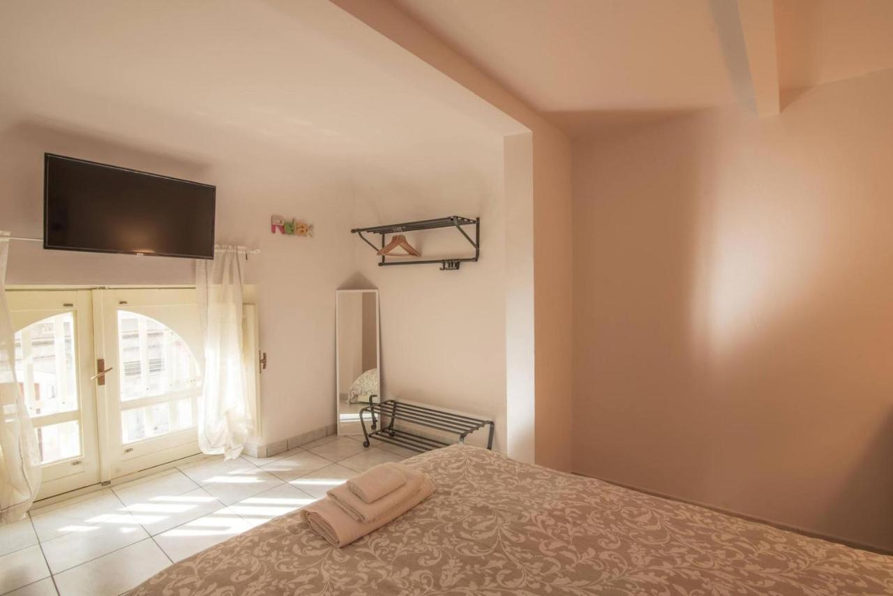 Cozy'S House Nel Cuore Della Citta Катания Экстерьер фото